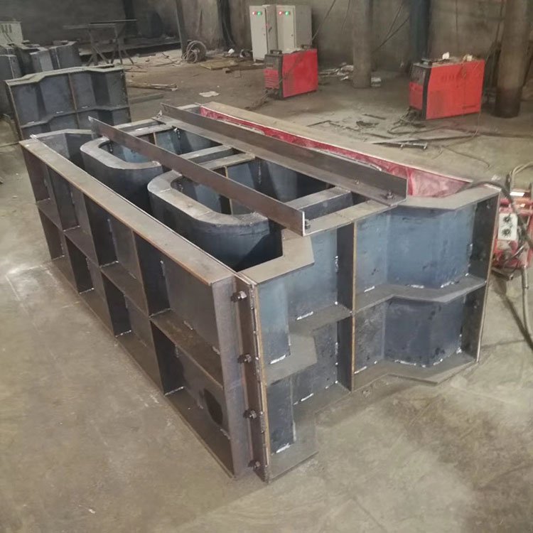 1639522621949172.jpg 阶梯护坡模具1.jpg